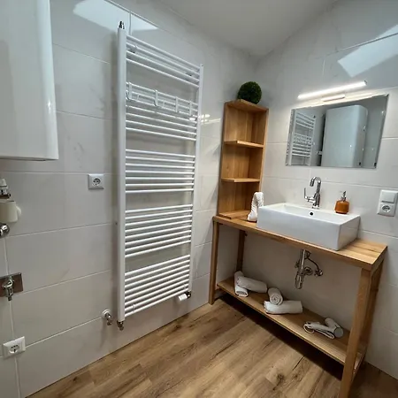 公寓 Namoll Ausserfragant